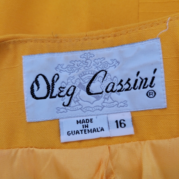 Vintage Oleg Cassini Suit Jacket / Goldenrod / Oversized / Tagged Size 16 - Picture 7 of 8